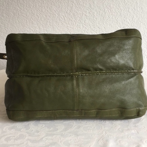 Beautiful Rabeanco Army Green Leather Bag - Picture 2 of 8